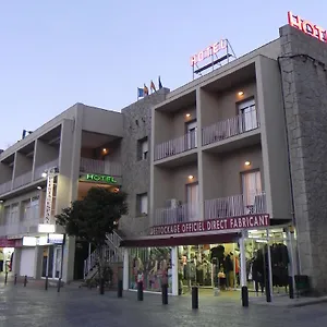 Puerta De Espana Hotel