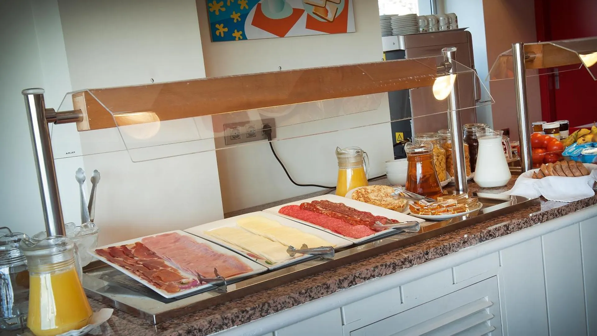 Tramuntana Hotel La Jonquera